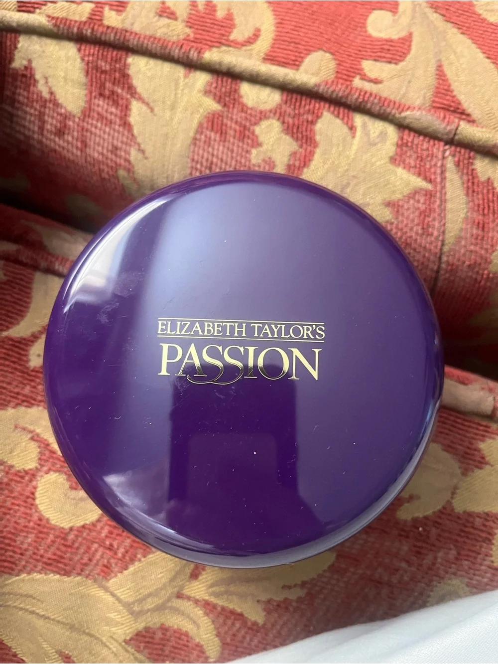 Elizabeth Taylor's Passion Perfumed Dusting Powder - Purple